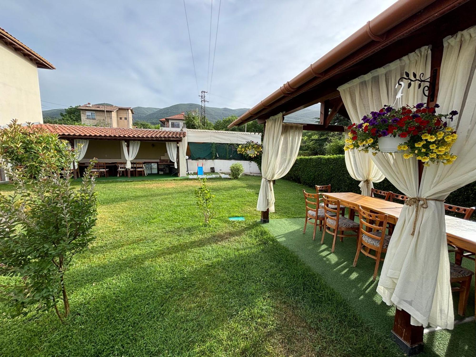 Вила Флора Паталеница Exterior foto