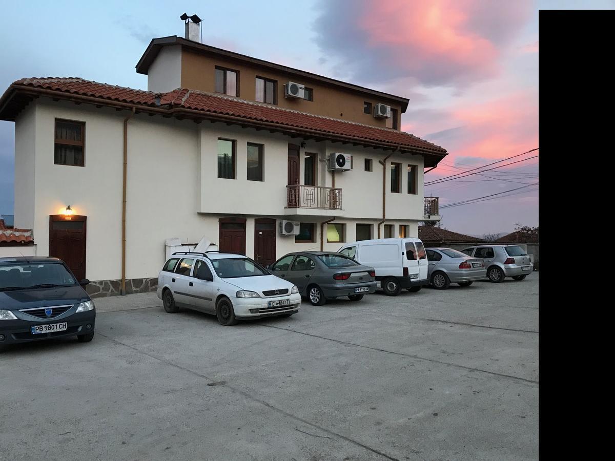 Вила Флора Паталеница Exterior foto